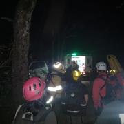 Rescataron y multaron a un hombre que cayó 60 metros mientras hacía trekking en un cerro del parque Lanín