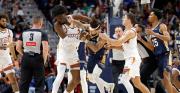 NBA: trompadas entre José Alvarado y Mark Williams y una volcada de Antetokounmpo que generó otra pelea