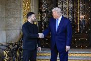 Trump tras iniciar encuentro clave con Zelensky en Mar-a-Lago: No hay plazos de entrega”