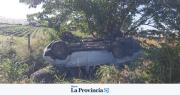 Tragedia vial: volcó y perdió la vida tras recibir un mate mientras manejaba