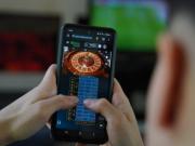 Protección de menores en la era digital: Impulsan una ley contra las apuestas online clandestinas en Tucumán