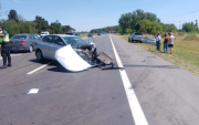 Impactante accidente en Ruta 2 entre dos autos y complicaciones en el tránsito