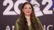 Natalia Lafourcade anuncia con emoción el nacimiento de su primer hijo