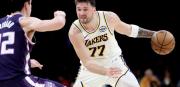 Los Lakers frenan su mala racha con contundente triunfo sobre los Kings