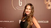 Pampita deslumbró en Punta del Este con un vestido rojo que se volvió viral