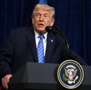 Sin dar detalles: Donald Trump afirmó que Estados Unidos atacó una gran instalación en Venezuela