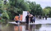 Inundaciones en Corrientes: los evacuados ascienden a 400 y crece el malestar contra los Valdés