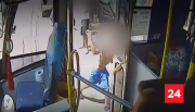 VIDEO: niños atacan micros en Antofagasta con huevos y bombas de agua