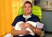 Nació Lando, el segundo hijo de Maxi López y Daniela Christiansson