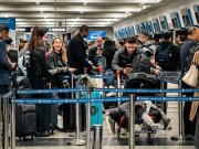 Gastos en viajes al exterior: advierten que aunque el BCRA cambió la forma de medir, el déficit por la salida de dólares por turismo sigue alto