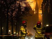Un voraz incendio destruyó la torre de una iglesia de Vondelkerk, declarada patrimonio histórico en Amsterdam