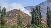 Incendio forestal se desarrolla en ladera de cerro en Paine: Senapred declaró Alerta Roja