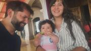 Que el 2026 esté lleno de curiosidad: Las tiernas fotos del Presidente Boric junto a Paula Carrasco y su hija Violeta por Año Nuevo