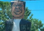 Son hinchas de Gimnasia y quemaron un muñeco de Chiqui Tapia para Año Nuevo