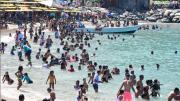 Playas de La Guaira recibieron gran afluencia de temporadistas por inicio del 2026
