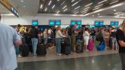 Vacaciones con complicaciones: decenas de vuelos demorados en Aeroparque
