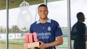 Dior presentó su campaña Primavera-Verano 2026 con Kylian Mbappé [FOTOS]