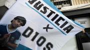 Justicia argentina confirmó embargo de las hermanas y el abogado de Maradona por presunto fraude con su marca