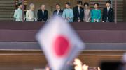 Hombre se desnuda ante el emperador de Japón y su familia durante discurso de Año Nuevo