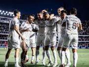 Santos de Brasil acelera por una figura del fútbol argentino