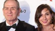 Revelan la aparente causa de muerte de la hija de Tommy Lee Jones: un llamado clave al 911
