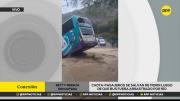 Cajamarca: pasajeros se salvan de morir luego de que un bus fuera arrastrado por la crecida de un río en Chota