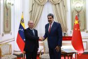 Maduro resalta fortaleza de alianza con China tras visita de enviado especial