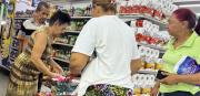 Abarrotados los supermercados de Maracaibo