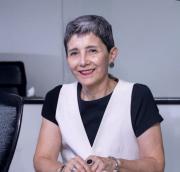 Escritora Rossana Dresdner: “Toda memoria, personal o colectiva, es una suerte de guión construido”