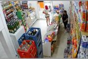 Dame la plata o te meto un tiro, le dijo a la empleada y se llevó $ 400 mil de comercio