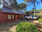 Un escruche millonario en Pinamar enciende las alarmas en el inicio del verano 2026