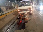 Puno: Motociclista grave tras choque con una combi –