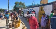 Se registran filas para la compra de garrafa en una distribuidora de la zona sur de Santa Cruz de la Sierra