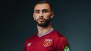 ¡Es oficial! La impactante presentación de Taty Castellanos como nuevo jugador del West Ham