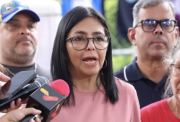Delcy Rodríguez mantiene sanciones por la UE en medio de la crisis en Venezuela