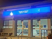 Moto quiso realizar adelantamiento y chocó con camioneta estacionada, sufriendo fractura de puño