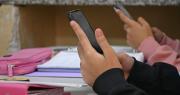 Ven acertada la prohibición de celulares en aulas, pero es clave el Internet para la educación digital