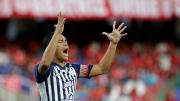 Carlos Bacca, figura del Junior de Barranquilla, le lanzó un fuerte dardo a la Dimayor por su última decisión: 'Muchas familias quedarán desamparadas'