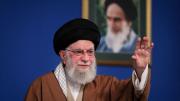 El ayatolá dice que no habrá piedad para manifestantes, pero tendría el avión listo para huir a Rusia