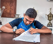 Blooming refuerza su delantera con Alejandro Cervantes