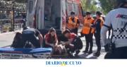 Una mujer fue atropellada por un auto mientras cruzaba por mitad de cuadra en pleno microcentro sanjuanino