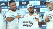 Gabigol fue apretado por la barra en plena presentación con Santos