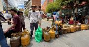 Vecinos bloquearon avenida en La Paz en demanda de abastecimiento de GLP