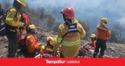 Brigadistas siguen combatiendo el fuego en cerro Huemul