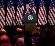 Trump dice que será sometido a juicio político si republicanos pierden elecciones intermedias