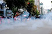 Marcha en La Paz y bloqueo de carreteras aislados marcan protestas de la COB