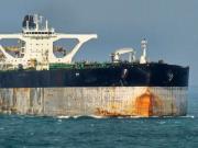 Rusia envía un buque de guerra para escoltar un petrolero perseguido por Estados Unidos