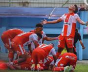 Técnico entre temas contractuales 