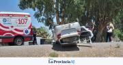 Volcó un auto tras un aparatoso choque en Albardón