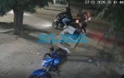 Falsos repartidores asaltaron a un delivery y le robaron la moto en La Plata